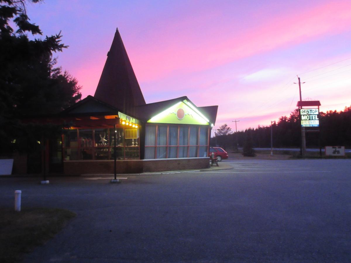 Red Top Motor Inn Iron Bridge Exterior photo